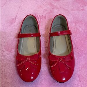 Red patent leather girls Mary Jane dress shoes